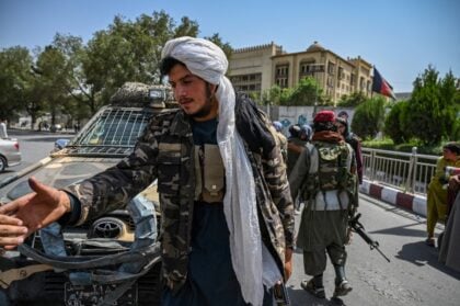 ما الذي يعنيه سقوط أفغانستان للشرق الأوسط؟